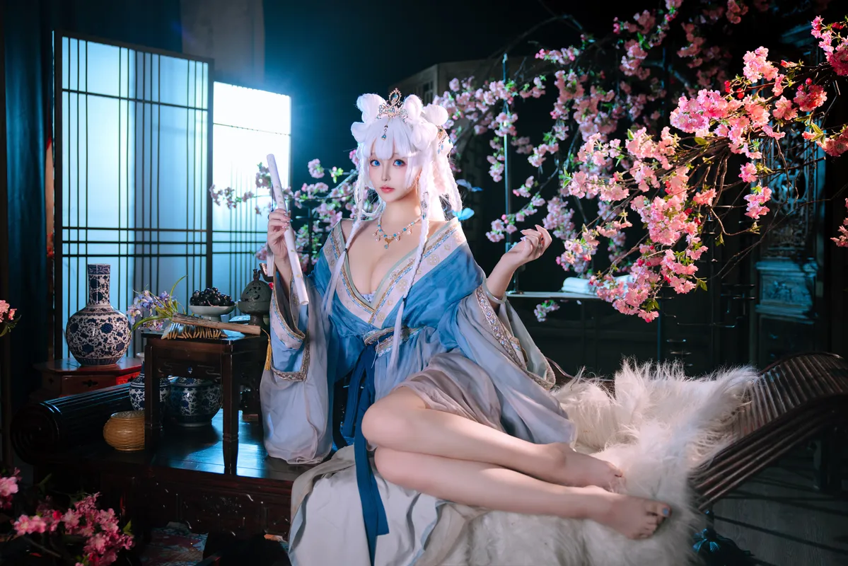 合欢宗圣女 - 日奈娇